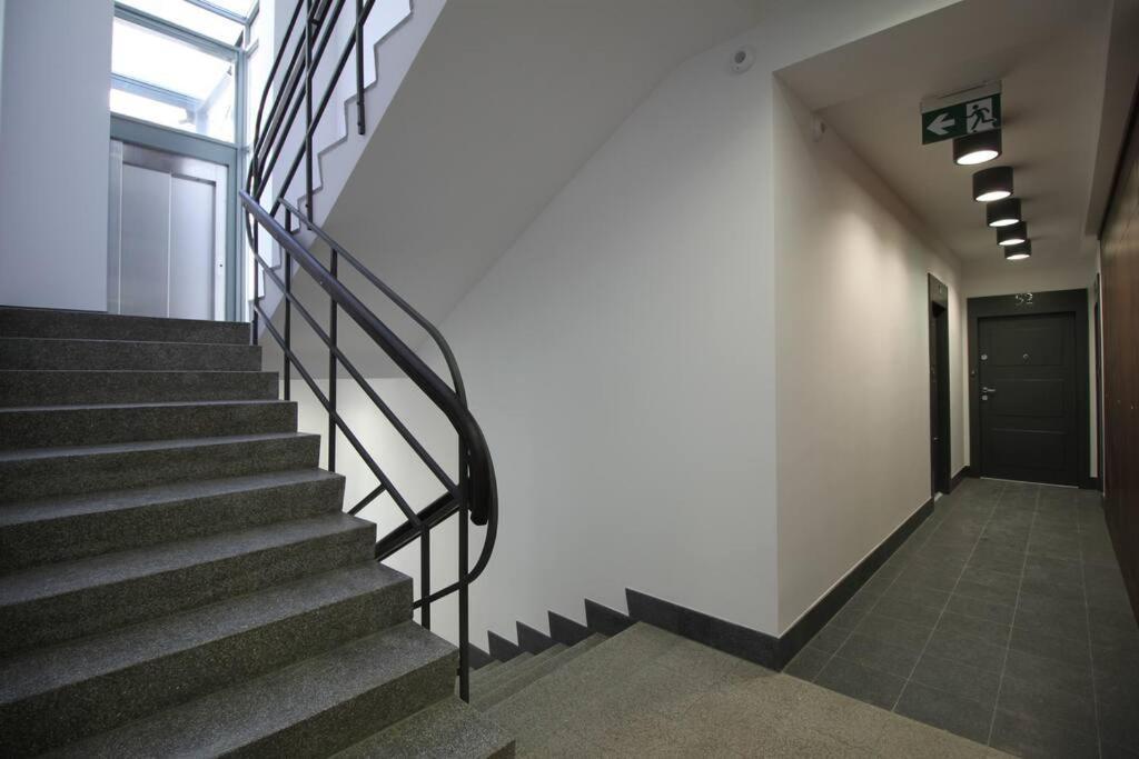 Lovely Condo In The Heart Of Warsaw Piekne Mieszkanie W Samym Sercu Warszawy Экстерьер фото